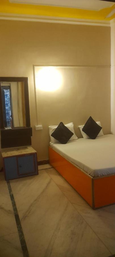 G Vibes Guest House Agra  Buitenkant foto