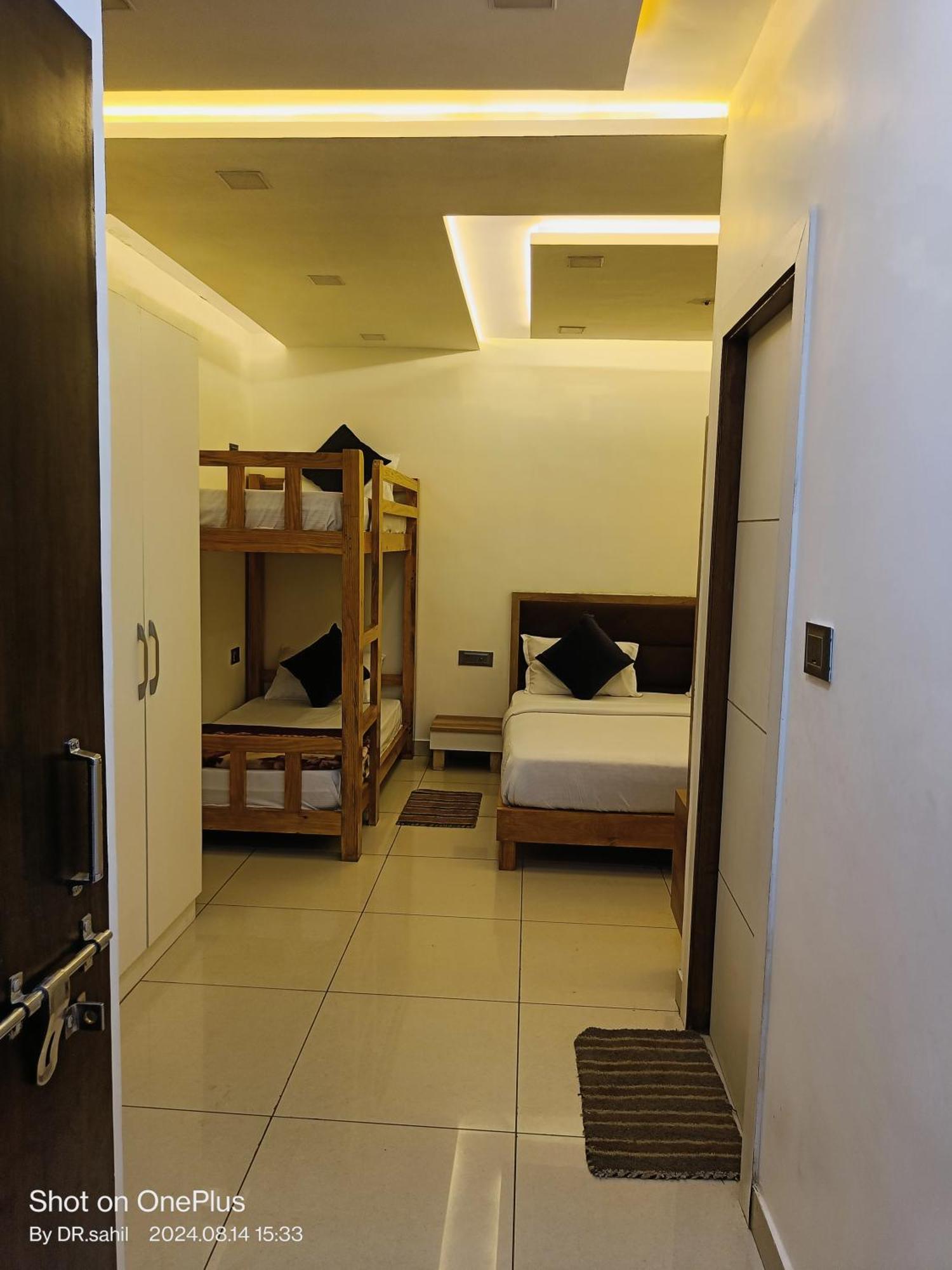 G Vibes Guest House Agra  Buitenkant foto